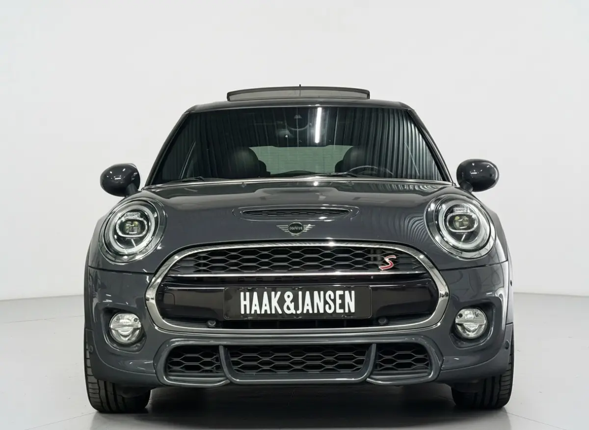 Mini 2.0 S JCW 192PK Pano Automaat Leder Led