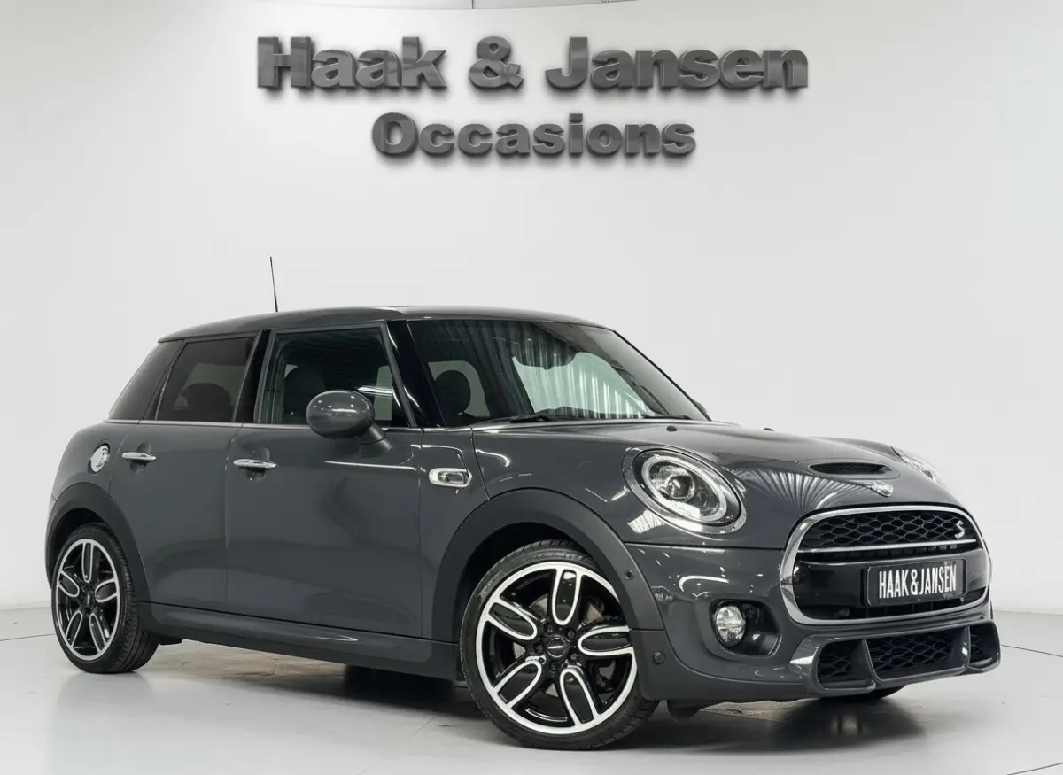 Mini 2.0 S JCW 192PK Pano Automaat Leder Led