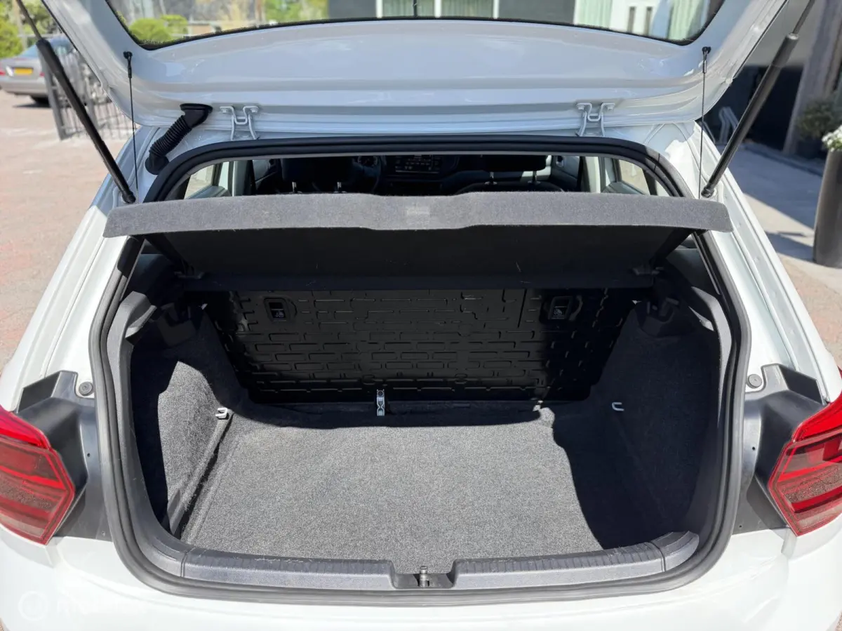 1.0MPI Edition | Airco | Cruise | LED | Mmedia + BT