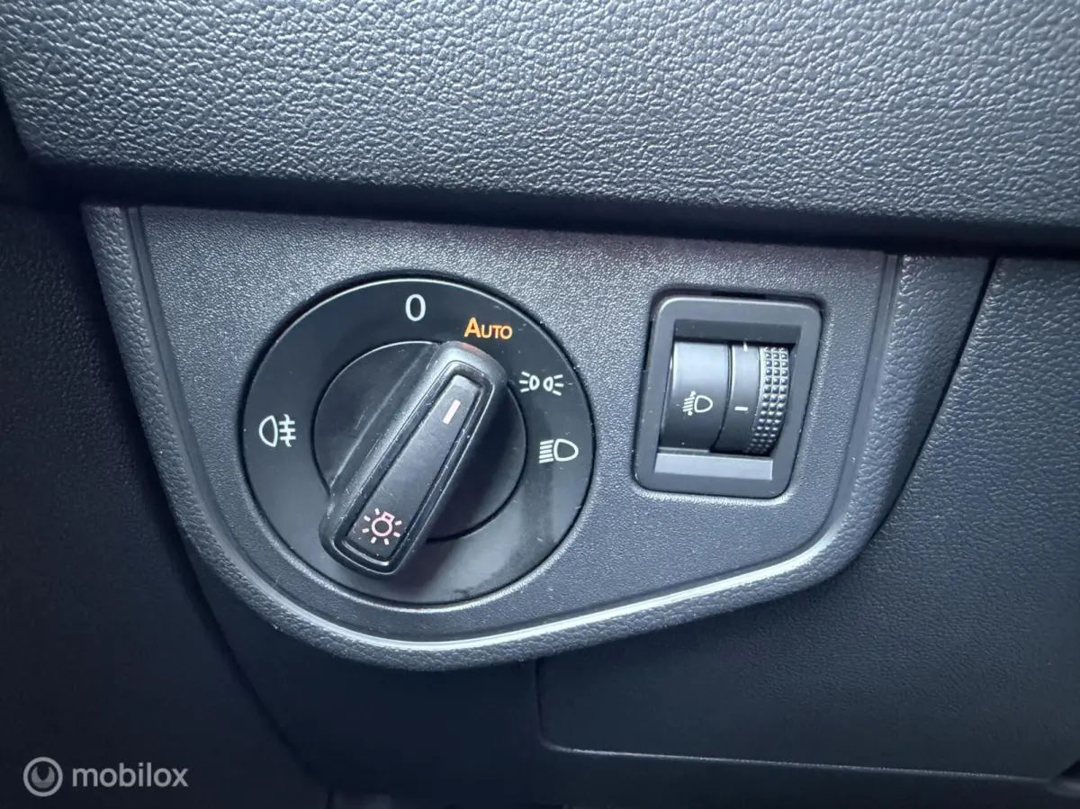 1.0MPI Edition | Airco | Cruise | LED | Mmedia + BT