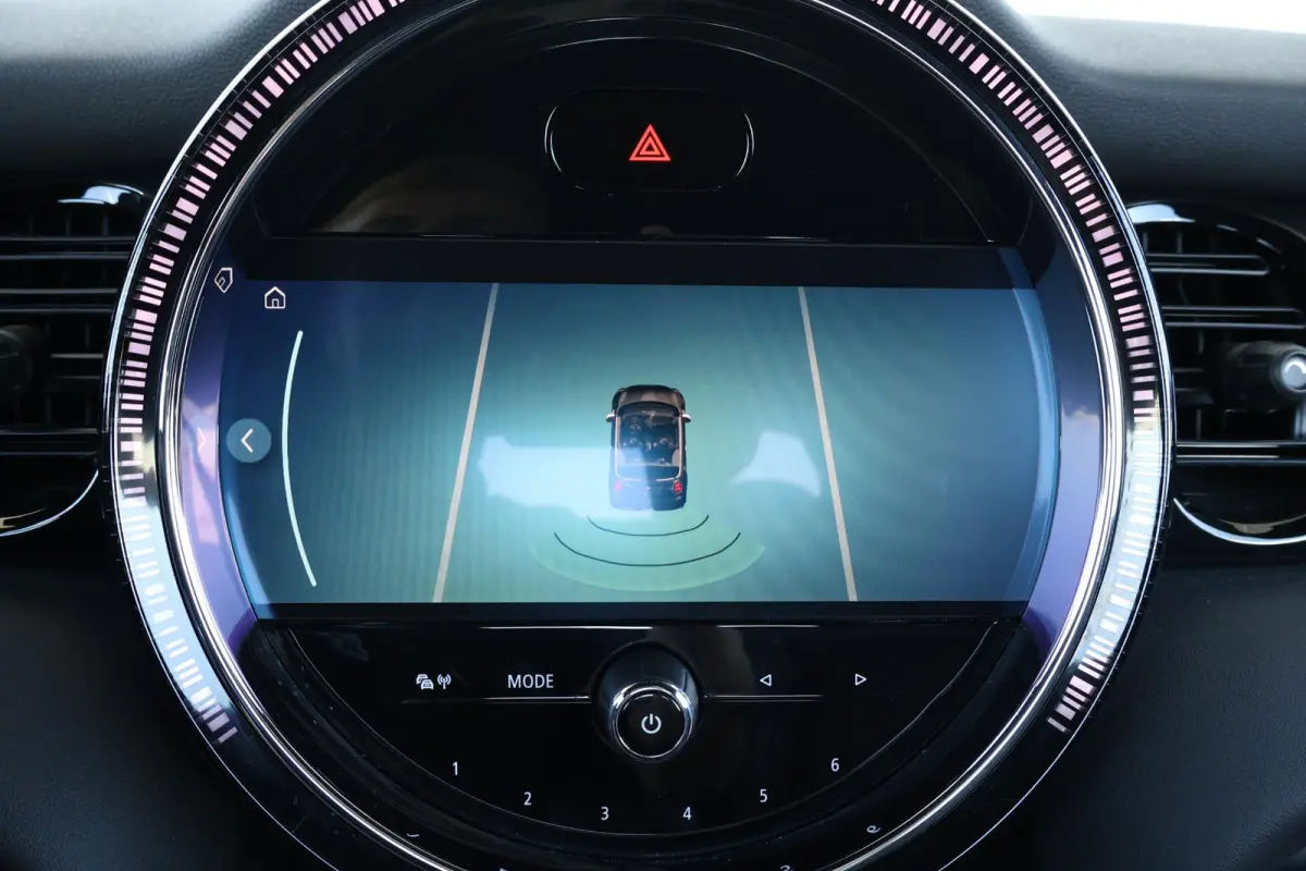 2.0 S John Cooper Works Comfort Access / Cruise Control / Navigatie / Stoelverwarming