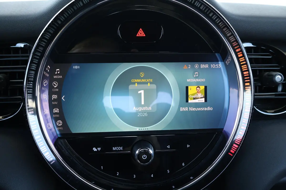 2.0 S John Cooper Works Comfort Access / Cruise Control / Navigatie / Stoelverwarming