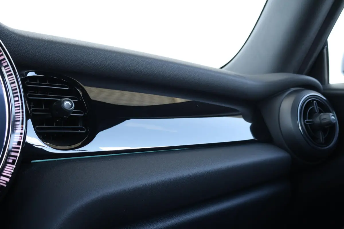 2.0 S John Cooper Works Comfort Access / Cruise Control / Navigatie / Stoelverwarming