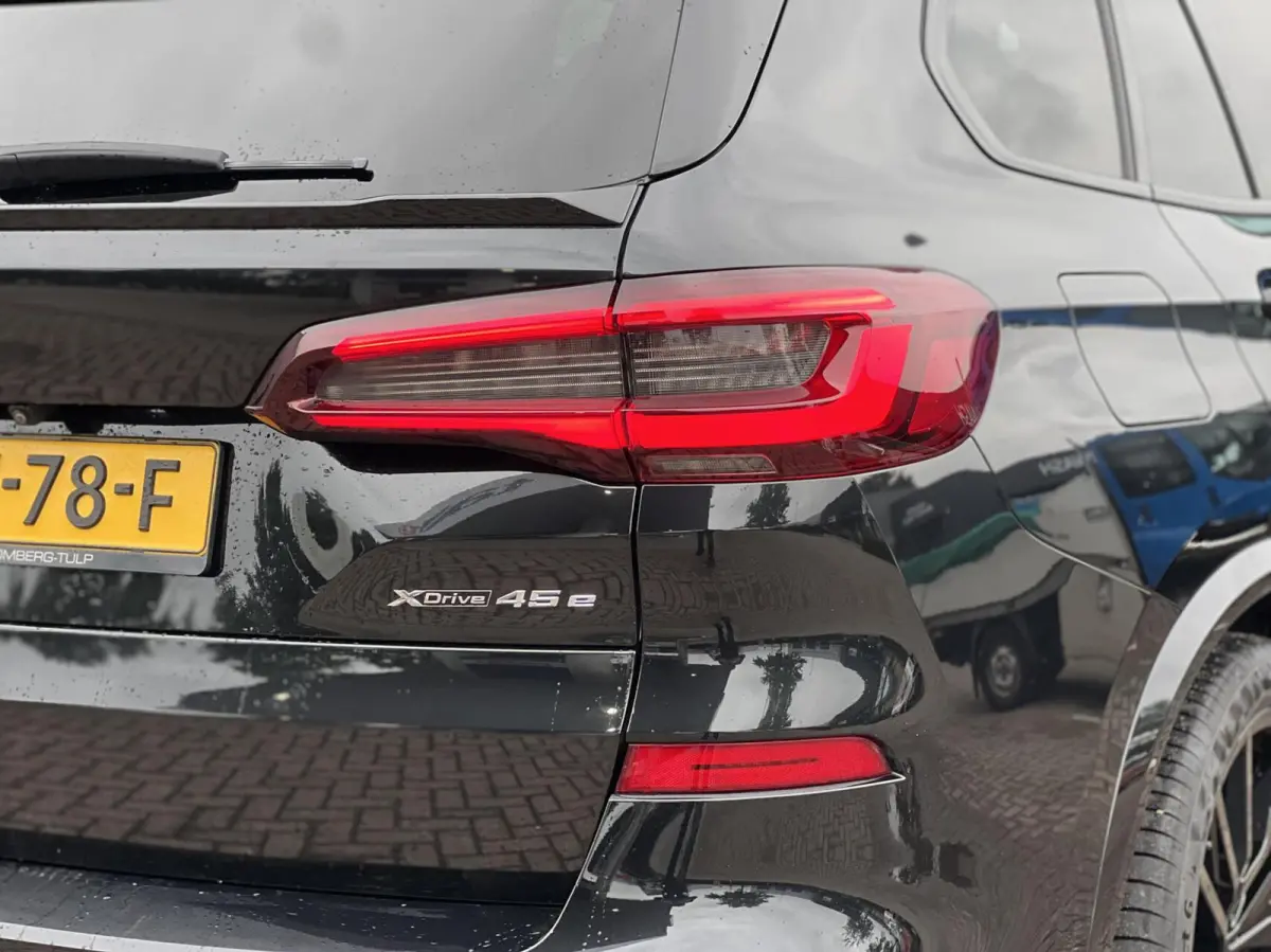 xDrive45e M-SPORT HUD AERO SFEER PANO H&K LASER 360