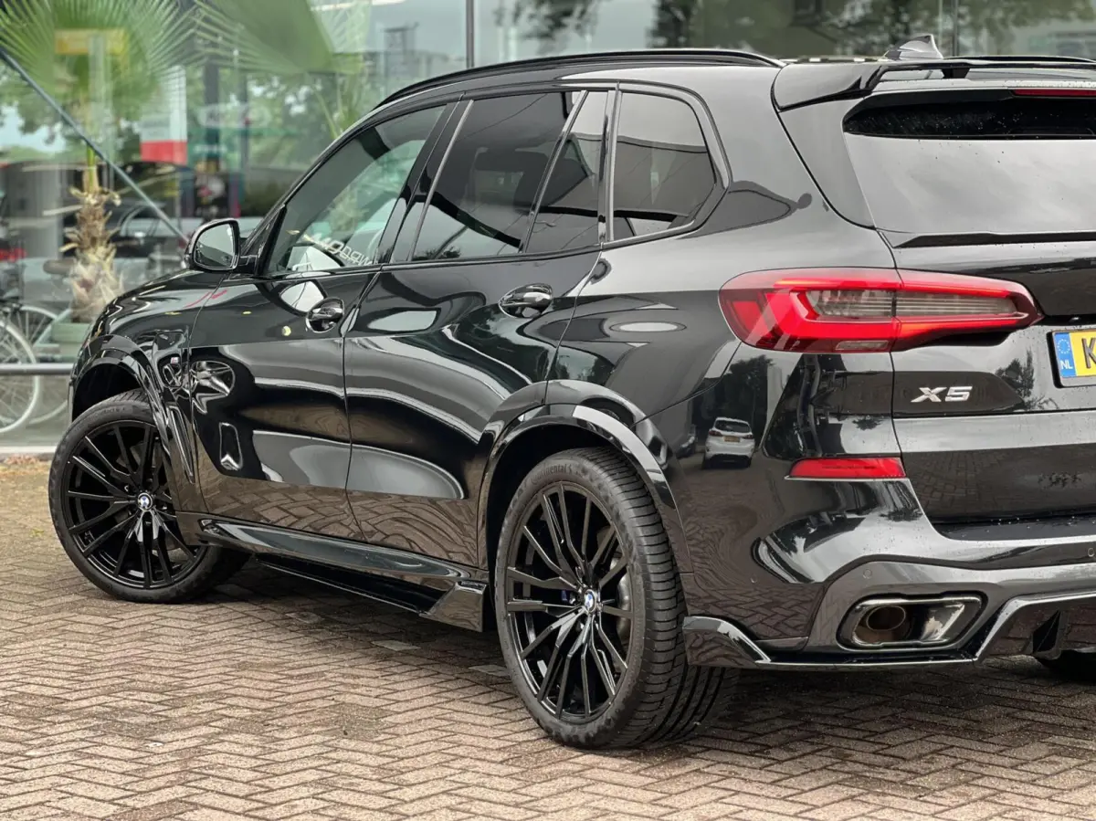xDrive45e M-SPORT HUD AERO SFEER PANO H&K LASER 360
