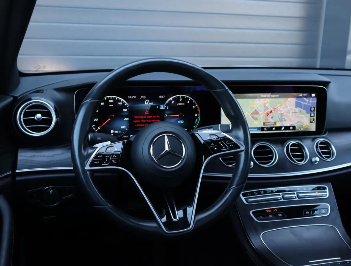 300 de AMG Line | Panoramadak | Leer | Burmester | 360 | Apple Carplay/Android Auto