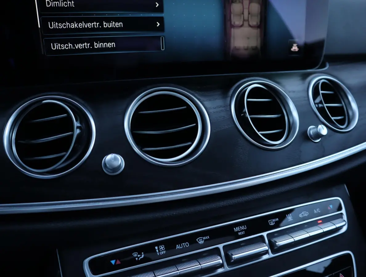 300 de AMG Line | Panoramadak | Leer | Burmester | 360 | Apple Carplay/Android Auto
