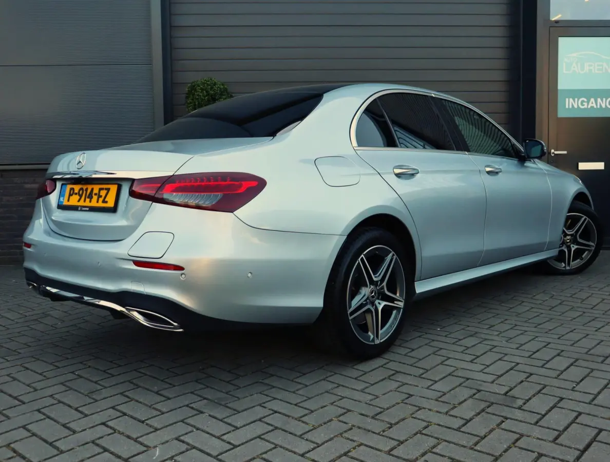 300 de AMG Line | Panoramadak | Leer | Burmester | 360 | Apple Carplay/Android Auto