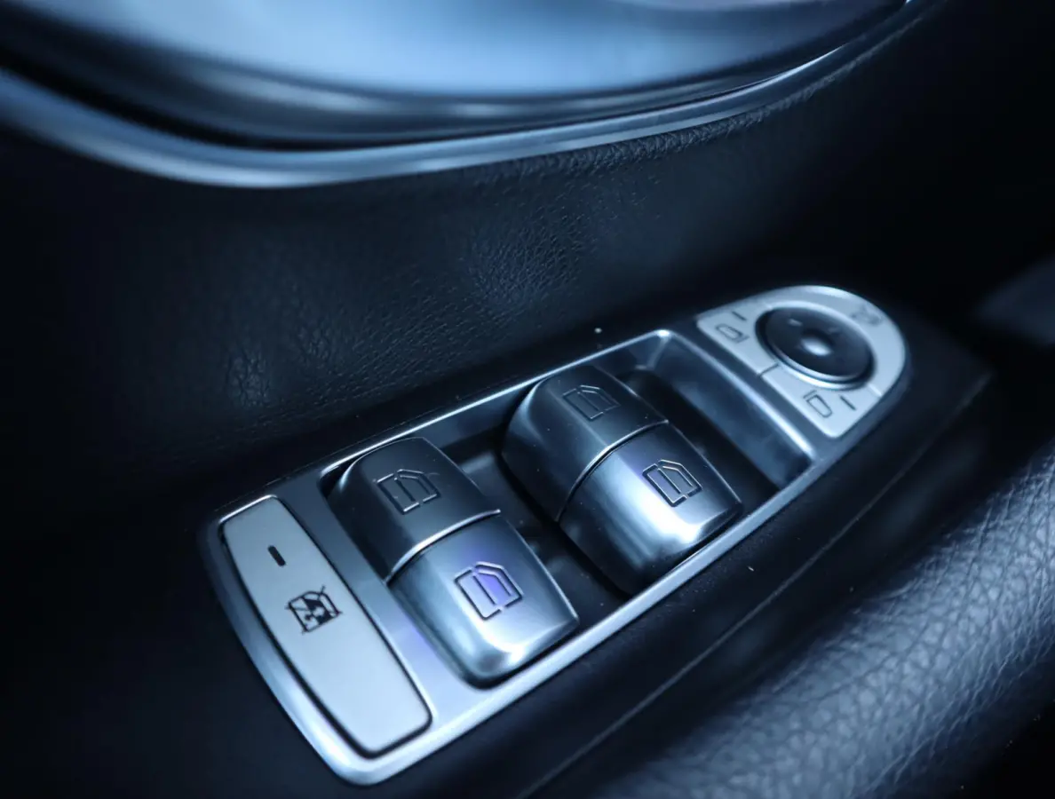 300 de AMG Line | Panoramadak | Leer | Burmester | 360 | Apple Carplay/Android Auto