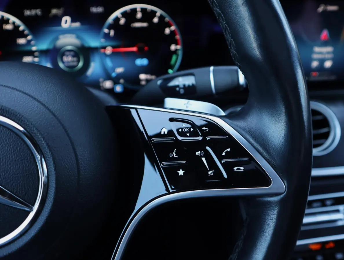 300 de AMG Line | Panoramadak | Leer | Burmester | 360 | Apple Carplay/Android Auto