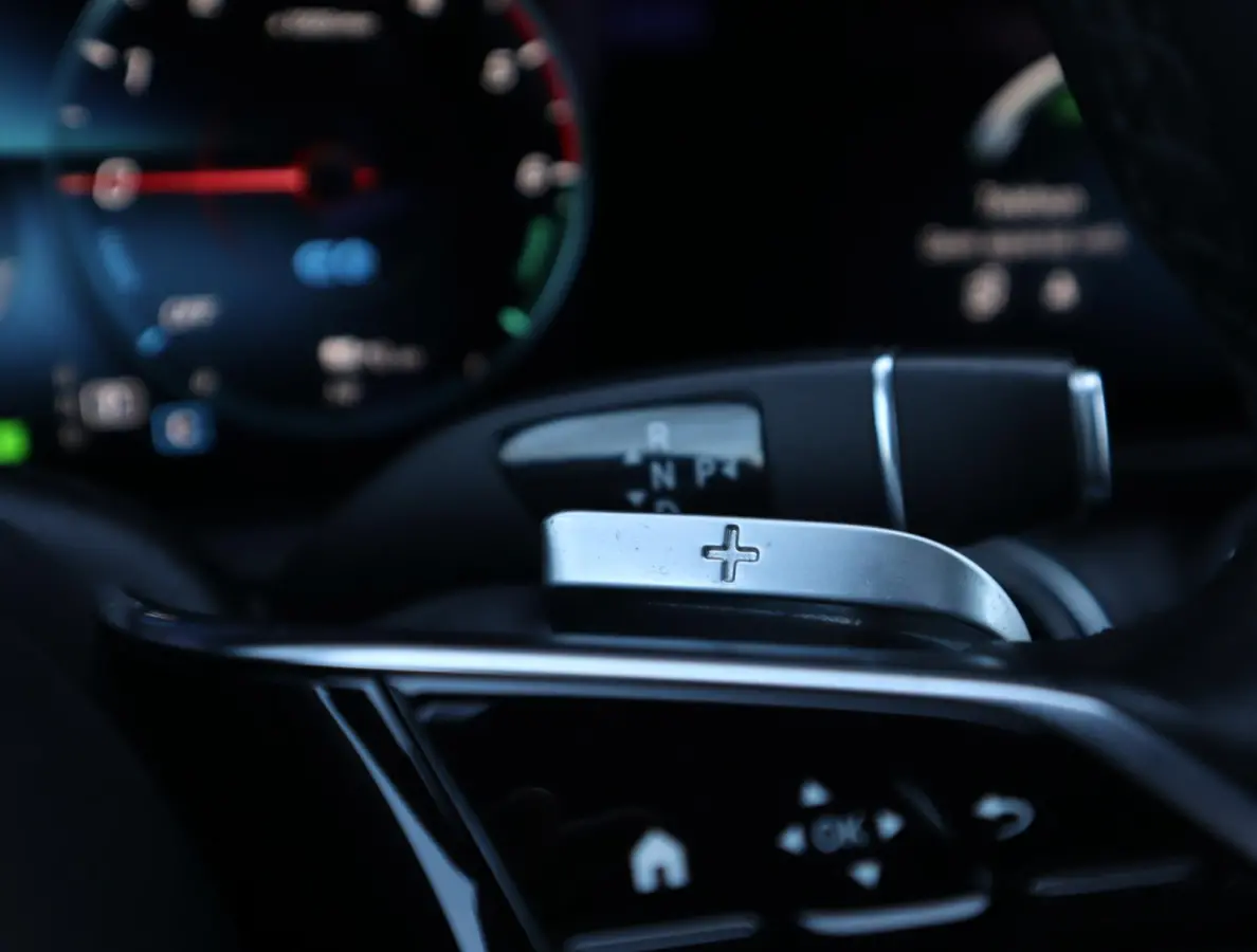 300 de AMG Line | Panoramadak | Leer | Burmester | 360 | Apple Carplay/Android Auto