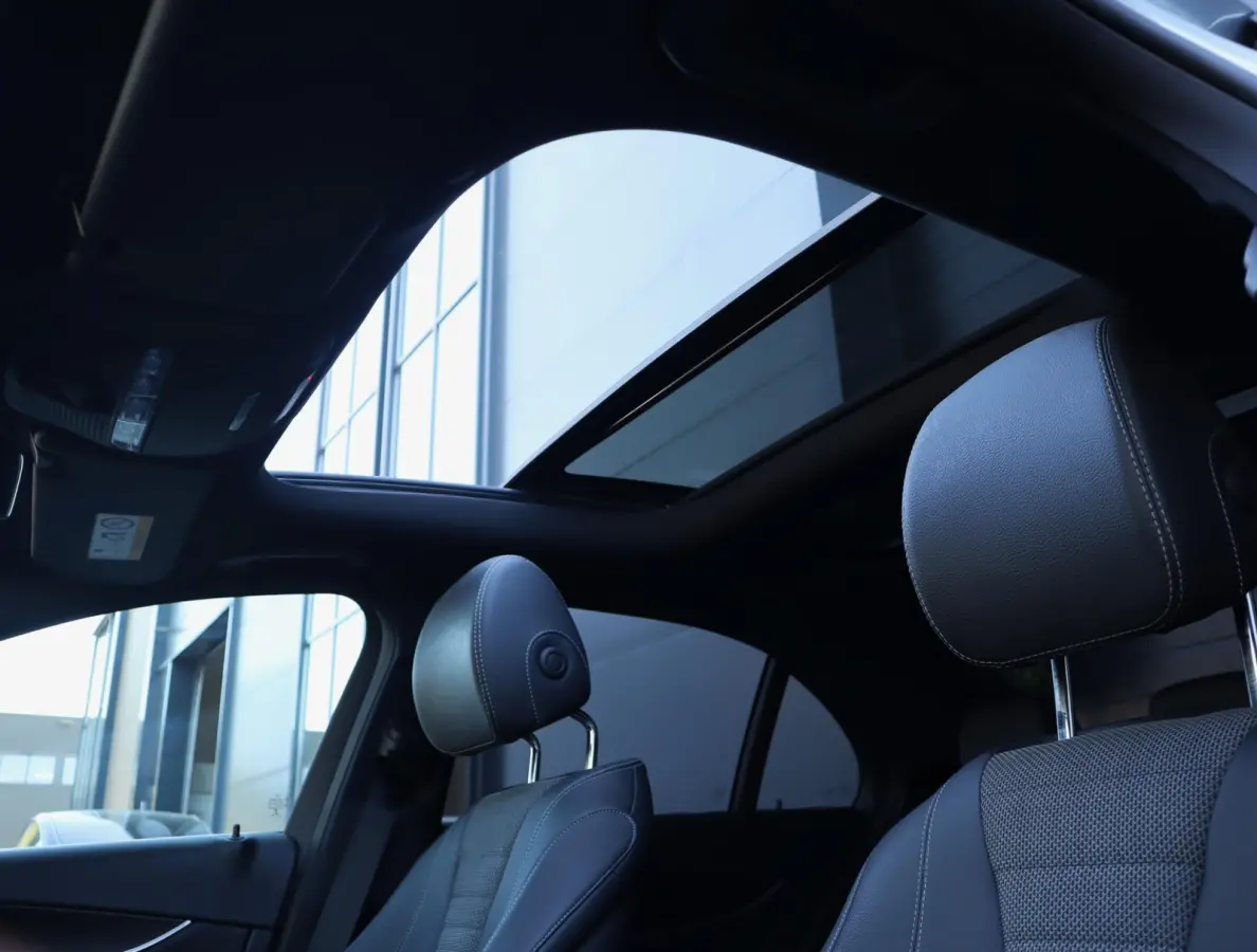 300 de AMG Line | Panoramadak | Leer | Burmester | 360 | Apple Carplay/Android Auto