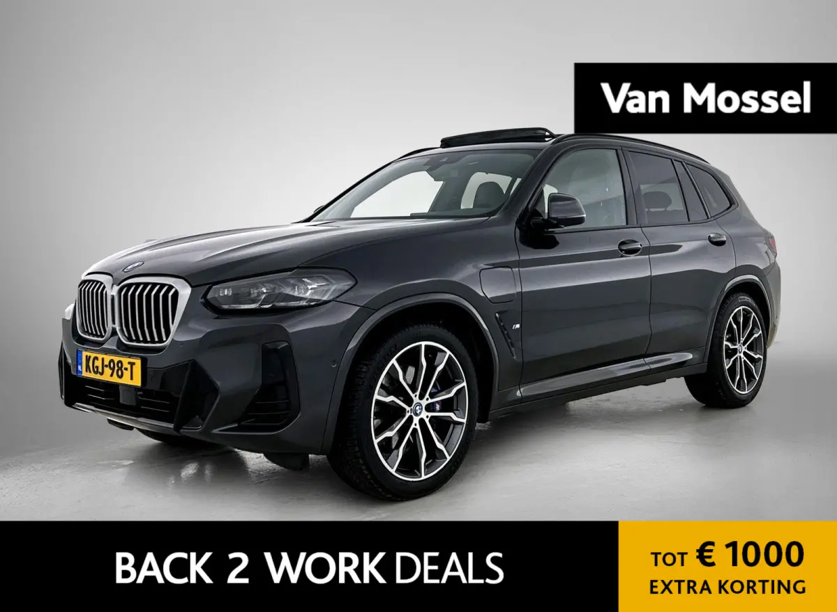xDrive30e High Executive | M-SPORT | PANORAMADAK | HARMAN KARDON | HEAD-UP | CAMERA | LEER