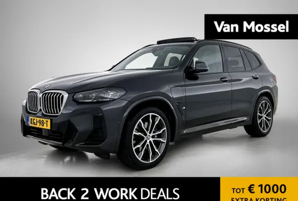 xDrive30e High Executive | M-SPORT | PANORAMADAK | HARMAN KARDON | HEAD-UP | CAMERA | LEER