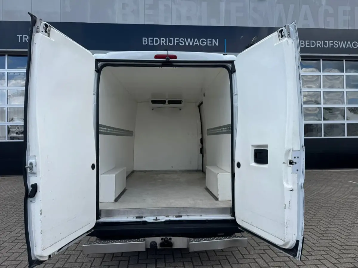 Koelbus 35 2.3MJ L3H2 130PK > Koelbus/Geïsoleerd/koel/koelinstallatie/Koeltransport/Koelwagen