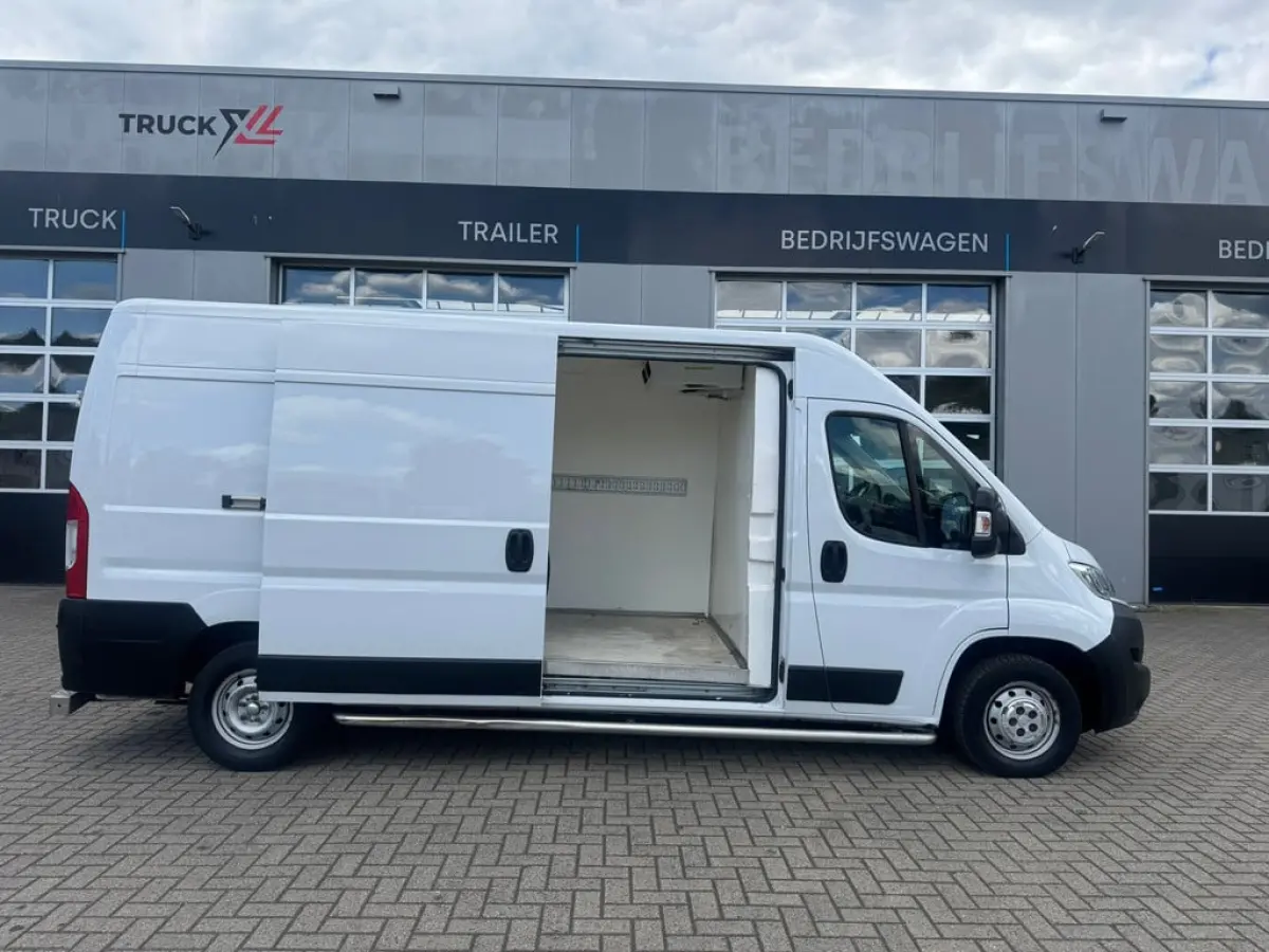 Koelbus 35 2.3MJ L3H2 130PK > Koelbus/Geïsoleerd/koel/koelinstallatie/Koeltransport/Koelwagen