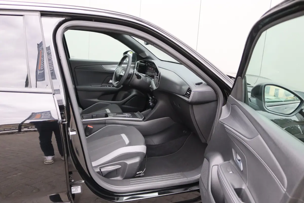 1.2 Turbo 130PK Automaat GS Facelift/Gr.-navigatie/Matrix-LED/Stoel-stuurverwarming/Adapt.-cruise