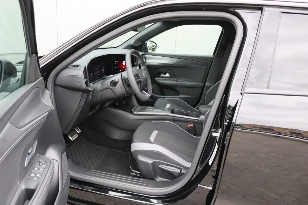 1.2 Turbo 130PK Automaat GS Facelift/Gr.-navigatie/Matrix-LED/Stoel-stuurverwarming/Adapt.-cruise
