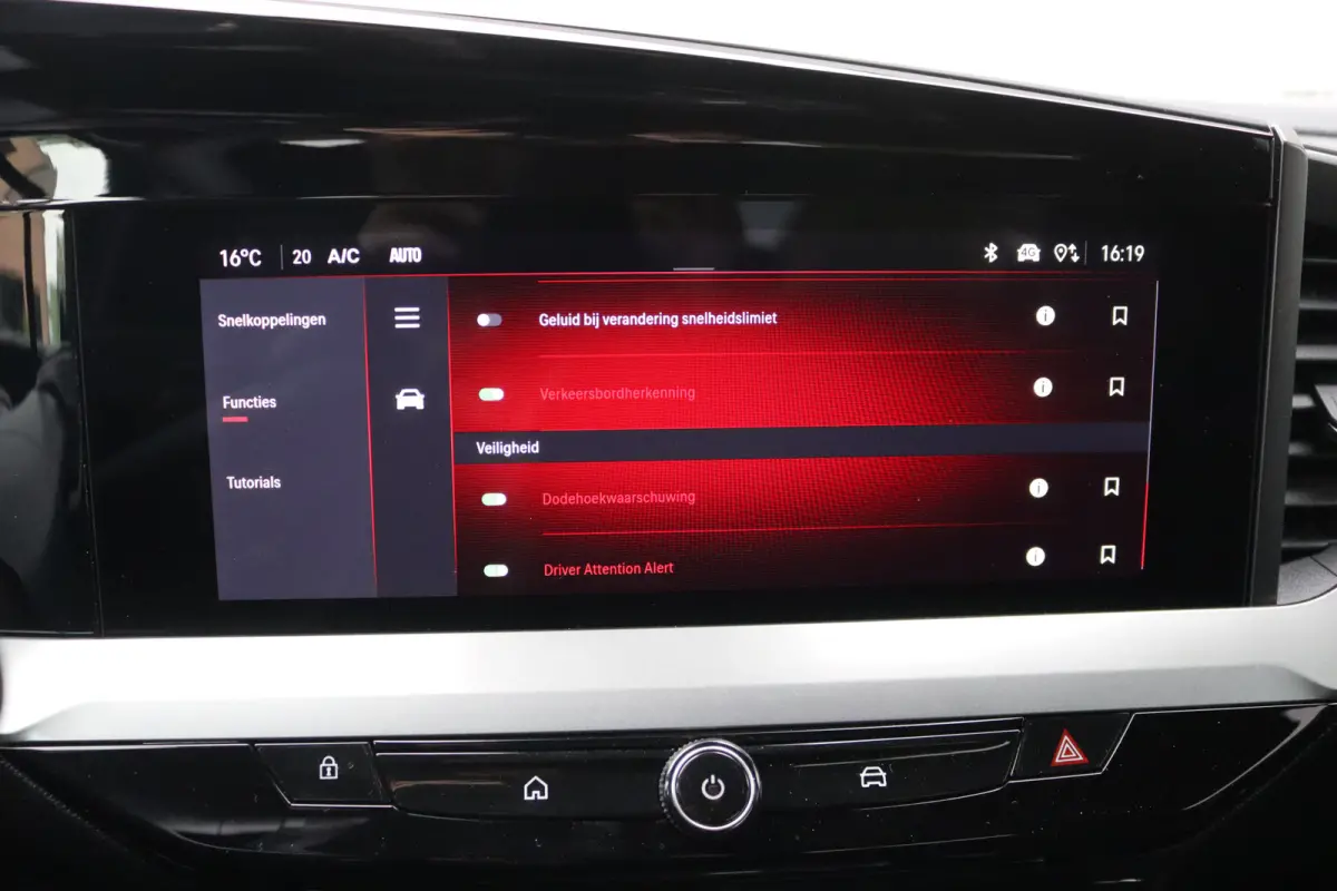 1.2 Turbo 130PK Automaat GS Facelift/Gr.-navigatie/Matrix-LED/Stoel-stuurverwarming/Adapt.-cruise