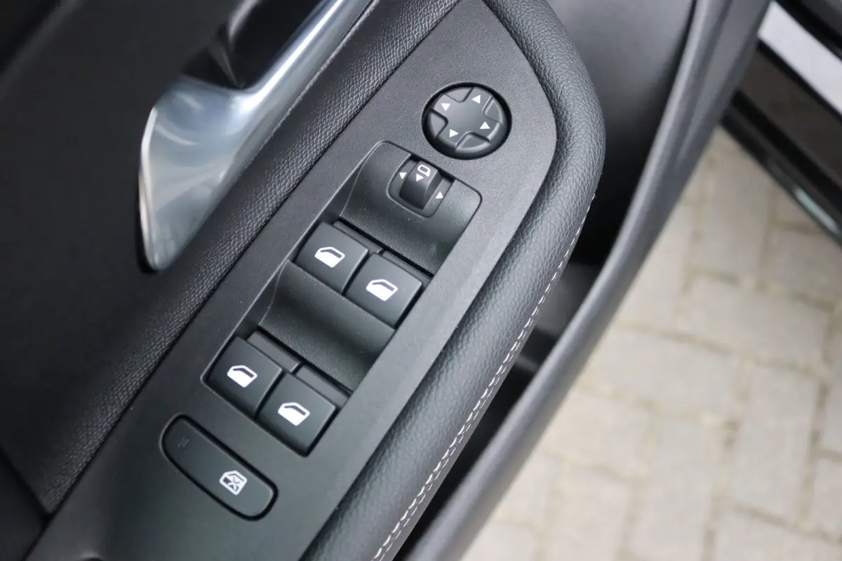 1.2 Turbo 130PK Automaat GS Facelift/Gr.-navigatie/Matrix-LED/Stoel-stuurverwarming/Adapt.-cruise