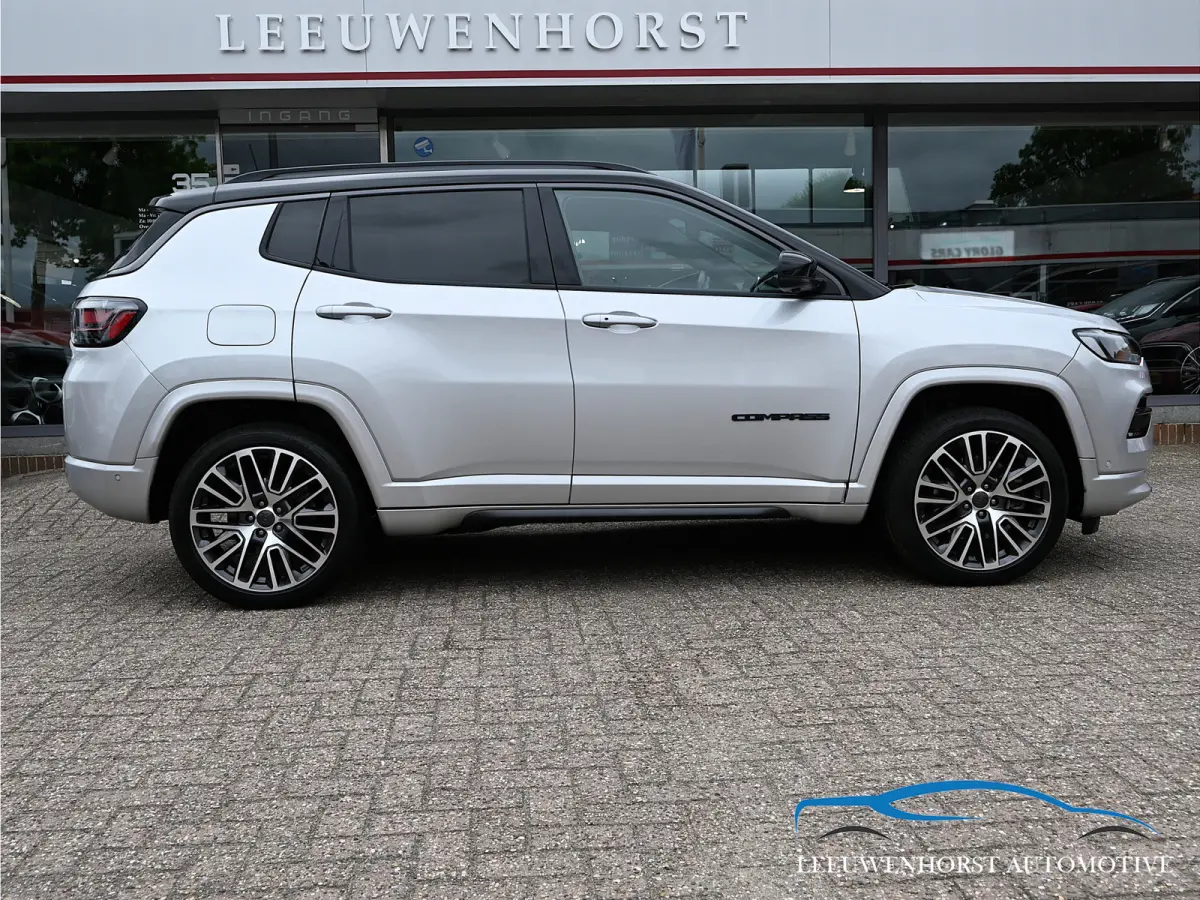 4xe 240 Plug-in Hybrid S, AUTOMAAT, unieke optielijst, facelift model,