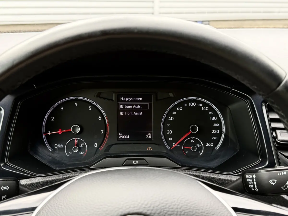 1.0 TSI Style Navi|Media|PDC|Lineast Zwart