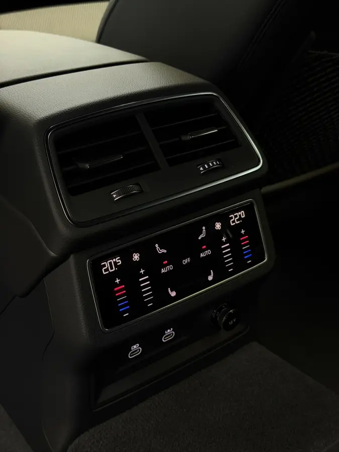 50 TFSI E Quattro 3x S-Line Competition