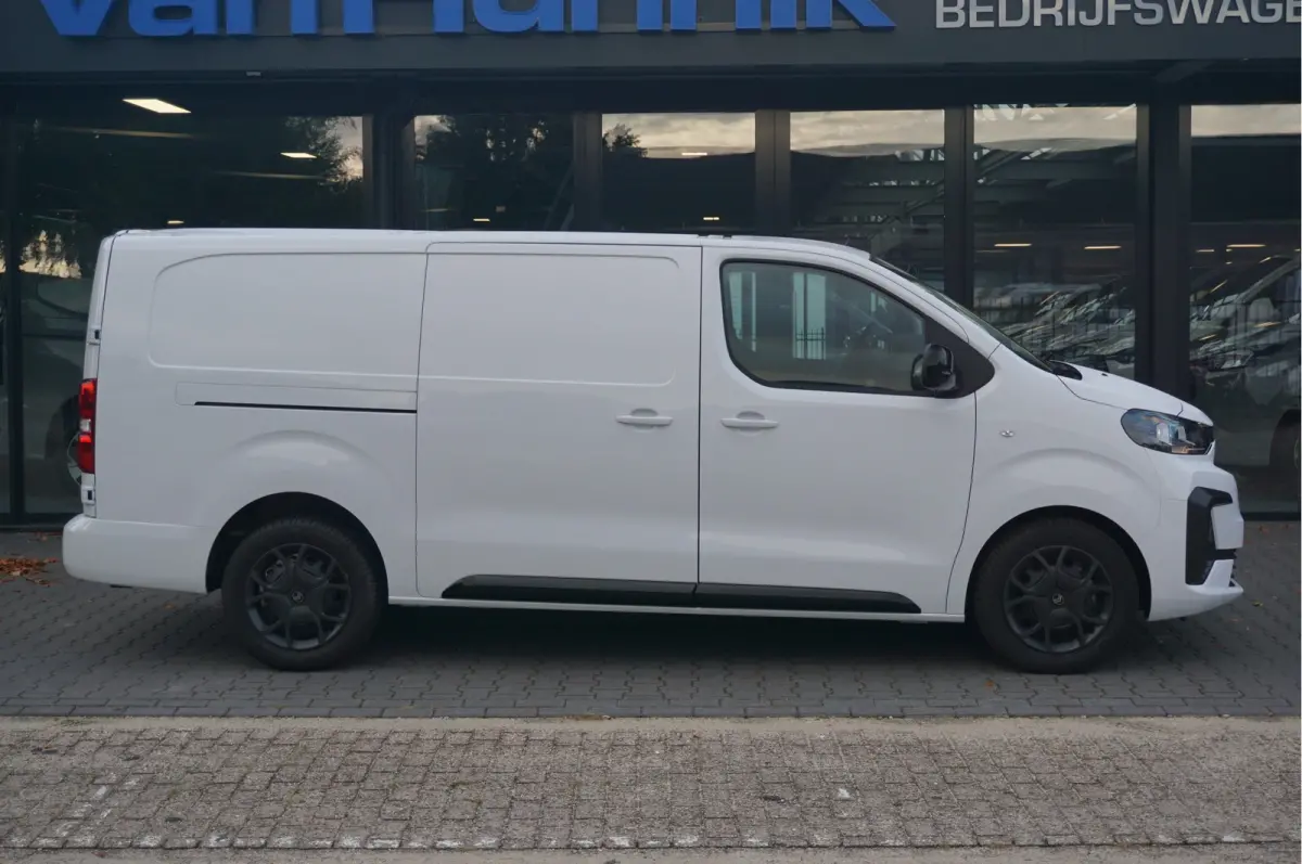 2.0D 180PK Automaat L3H1 BPM VRIJ!! Navi, Cam, Betimmering, Trekhaak!! Nr. 650