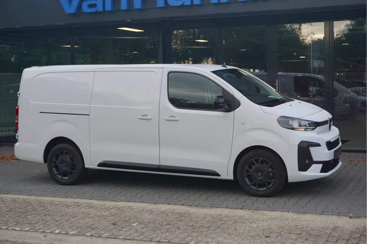 2.0D 180PK Automaat L3H1 BPM VRIJ!! Navi, Cam, Betimmering, Trekhaak!! Nr. 650