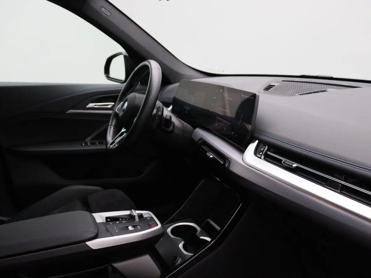 xDrive25e M Sportpakket | Premium Pack | SoH 100% | Comfort Access | Parking Assistant | 18''