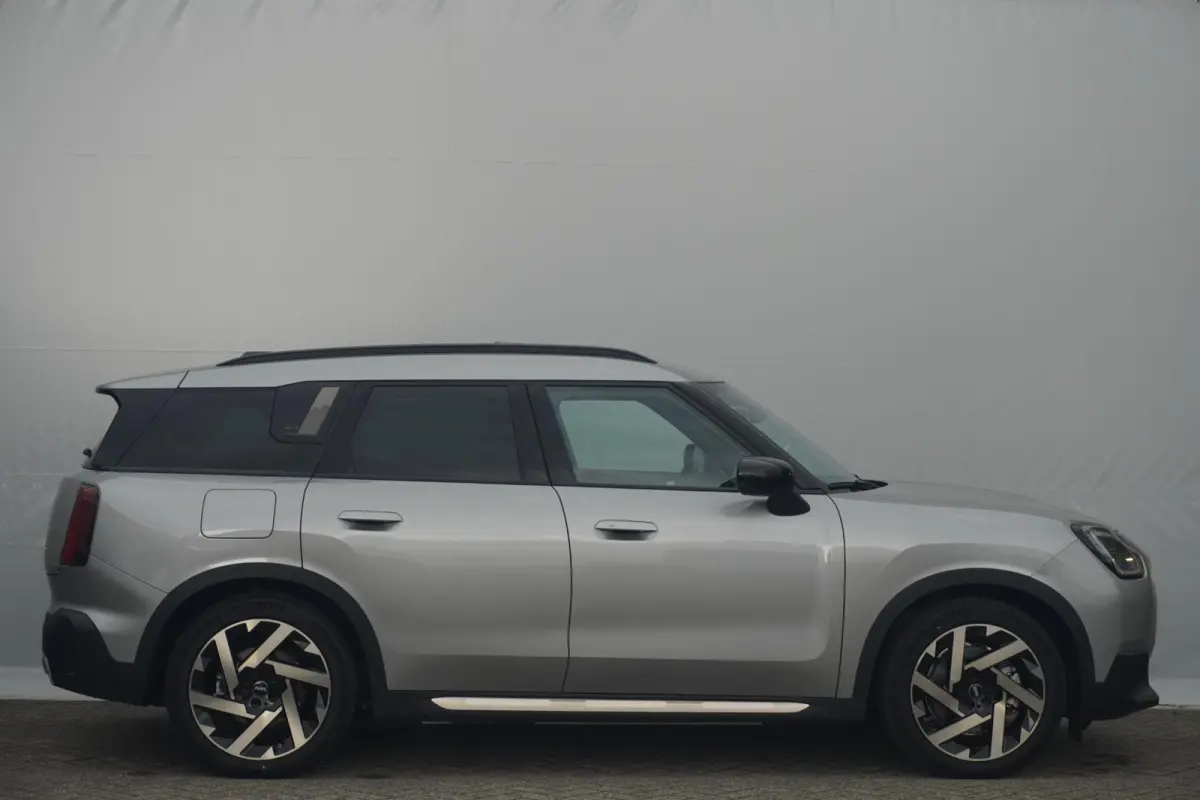 SE ALL4 Favoured Uitvoering | Pakket L | Harman Kardon | Driving Assistant Plus | Stoel & Stuurverwarming | Panoramadak