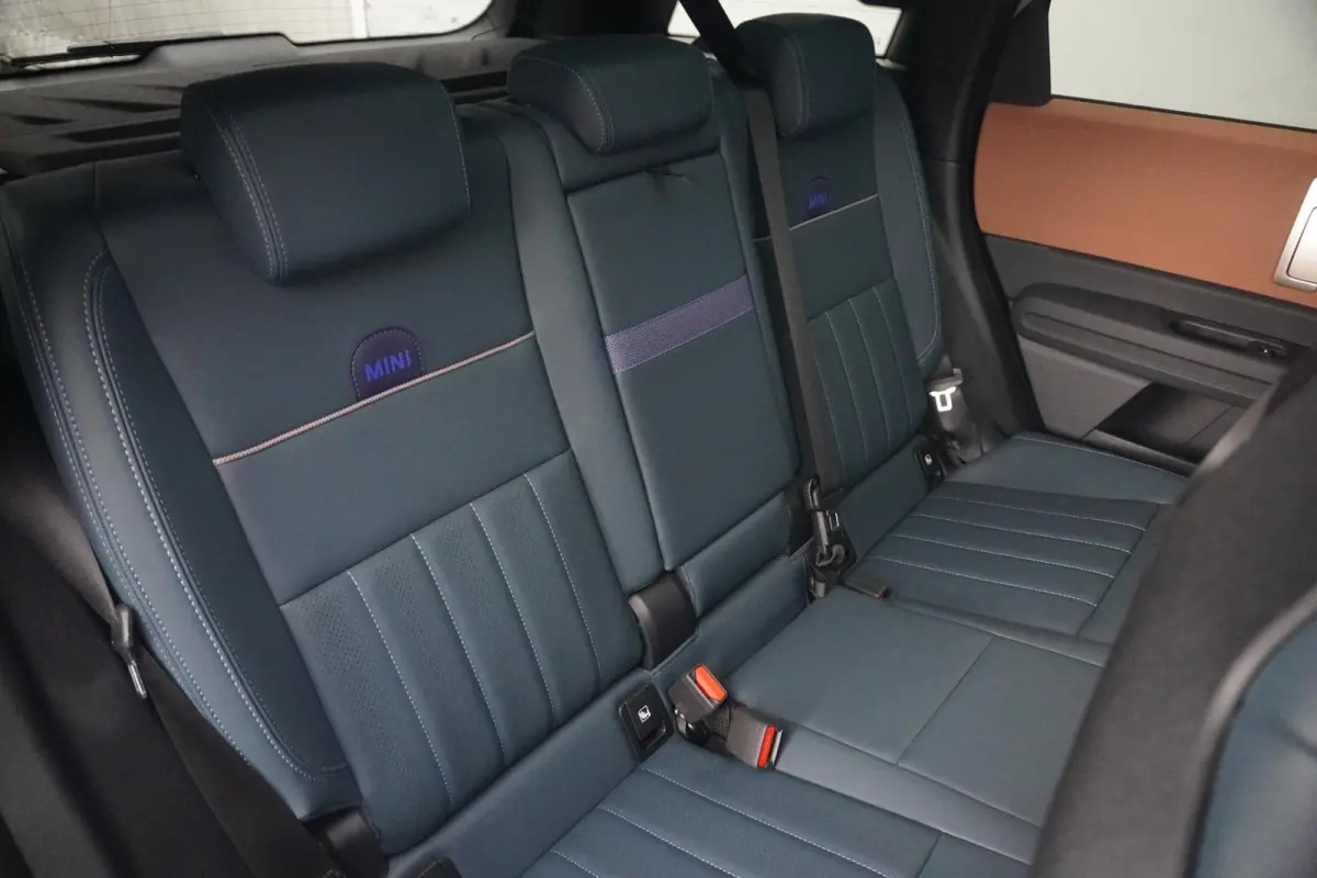 SE ALL4 Favoured Uitvoering | Pakket L | Harman Kardon | Driving Assistant Plus | Stoel & Stuurverwarming | Panoramadak