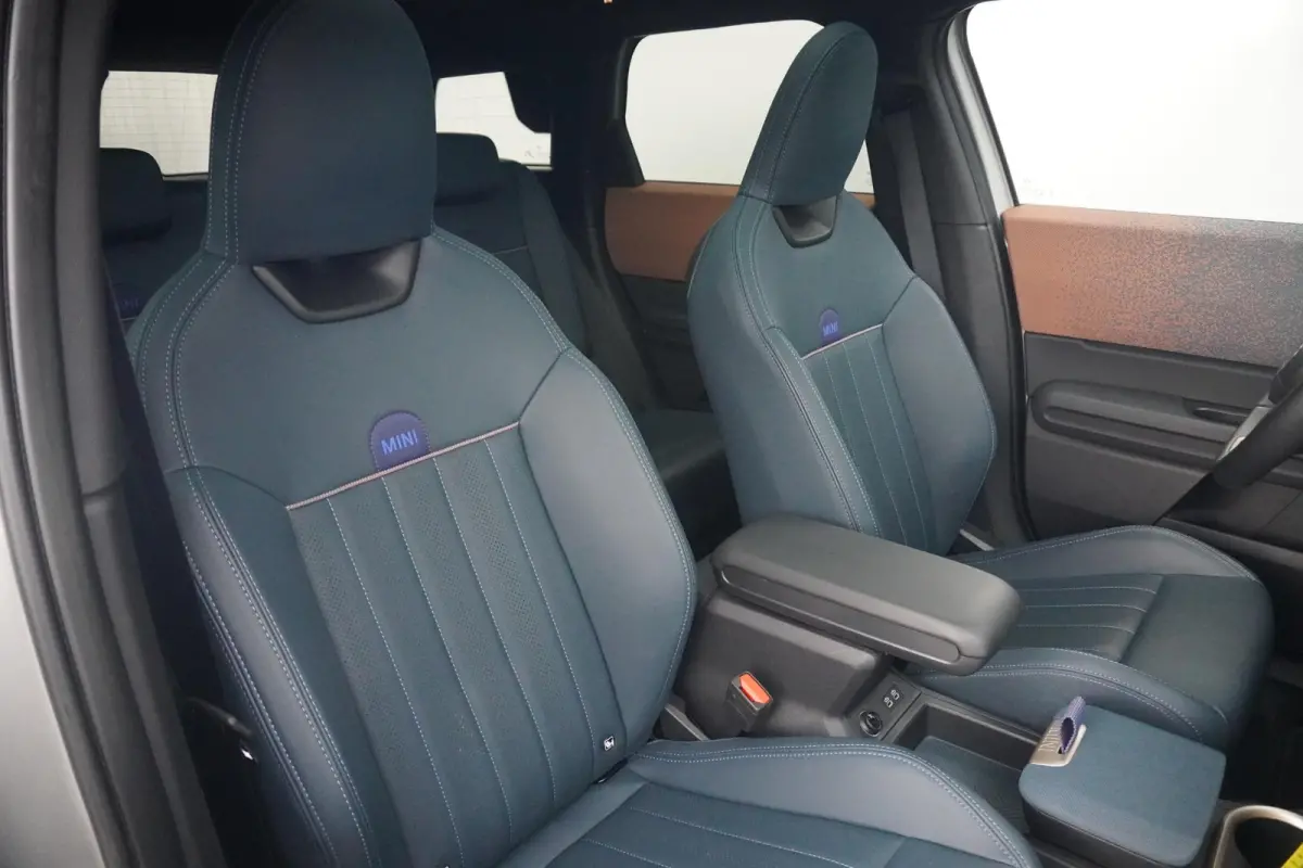 SE ALL4 Favoured Uitvoering | Pakket L | Harman Kardon | Driving Assistant Plus | Stoel & Stuurverwarming | Panoramadak