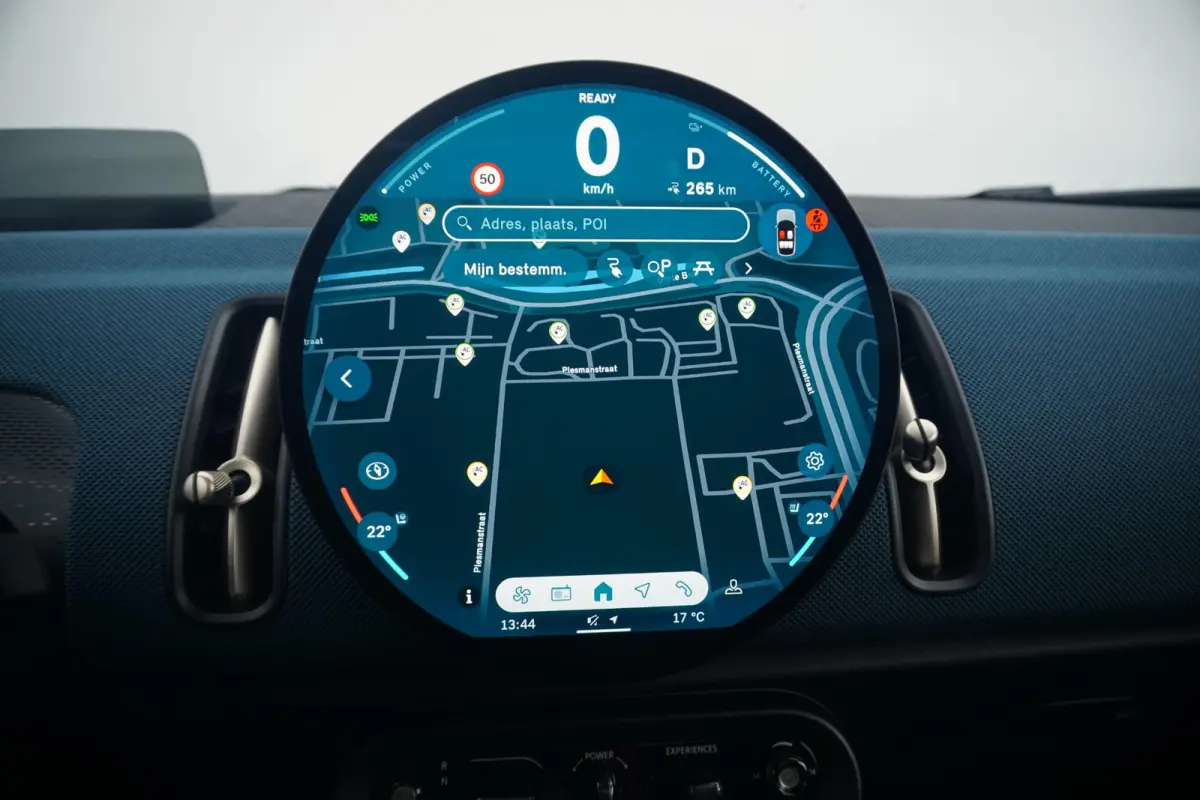 SE ALL4 Favoured Uitvoering | Pakket L | Harman Kardon | Driving Assistant Plus | Stoel & Stuurverwarming | Panoramadak