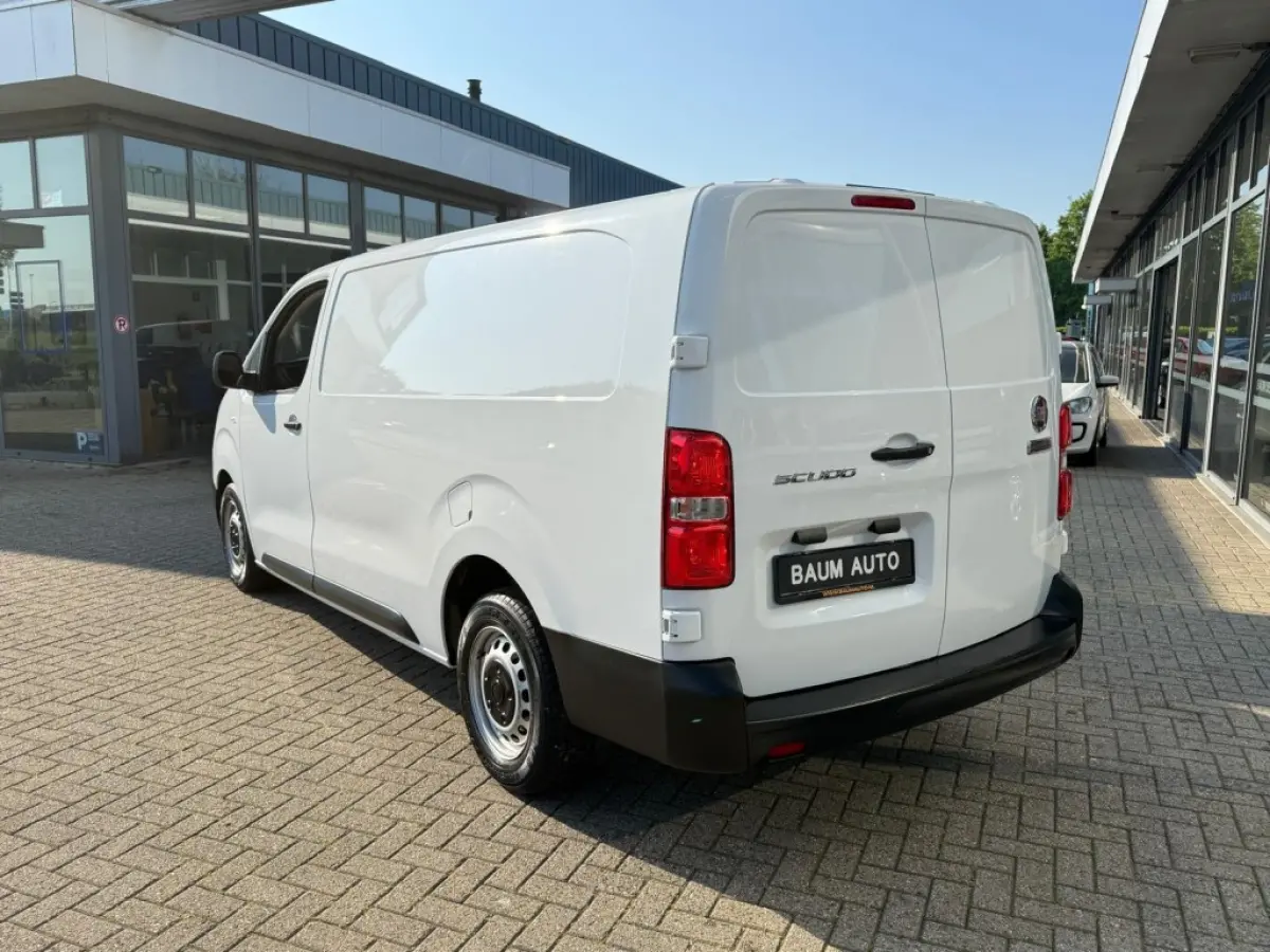 1.5 L2H1 PROFESSIONAL AIRCO CRUISE PDC 3 ZITPLAATSEN.