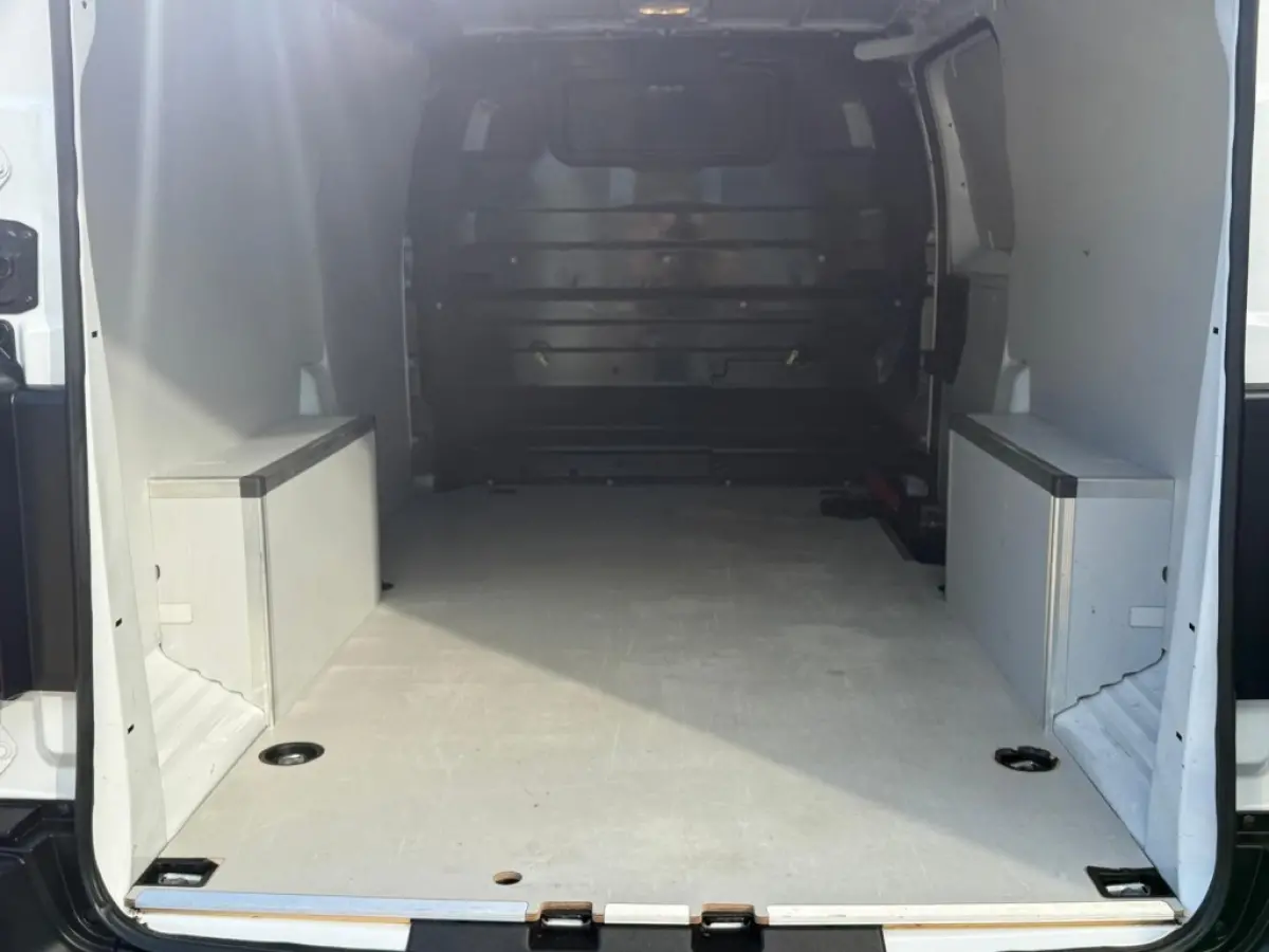 1.5 L2H1 PROFESSIONAL AIRCO CRUISE PDC 3 ZITPLAATSEN.
