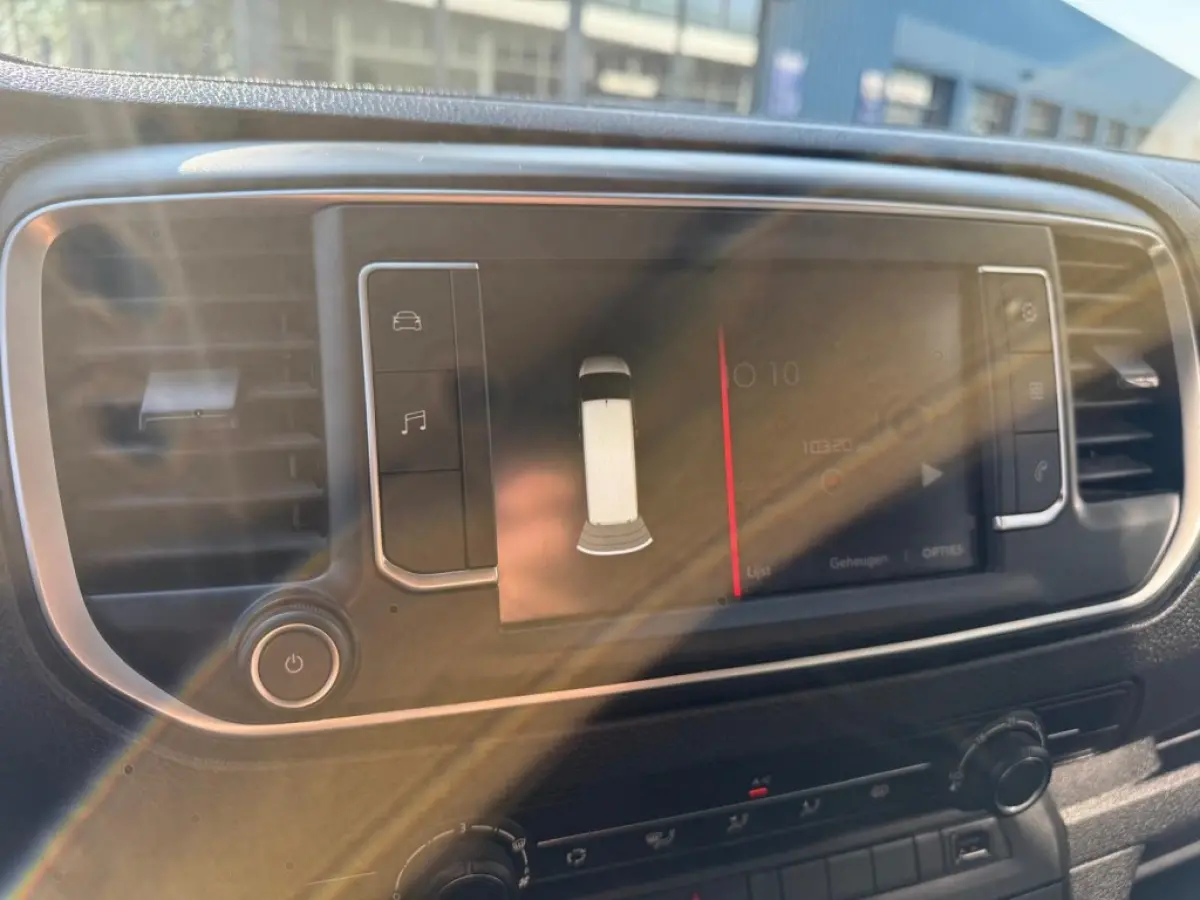 1.5 L2H1 PROFESSIONAL AIRCO CRUISE PDC 3 ZITPLAATSEN.