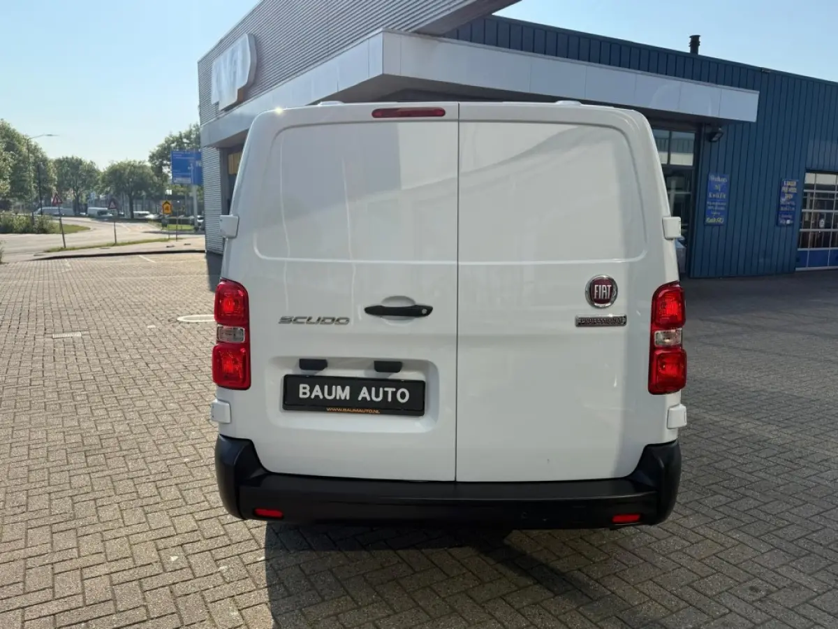 1.5 L2H1 PROFESSIONAL AIRCO CRUISE PDC 3 ZITPLAATSEN.