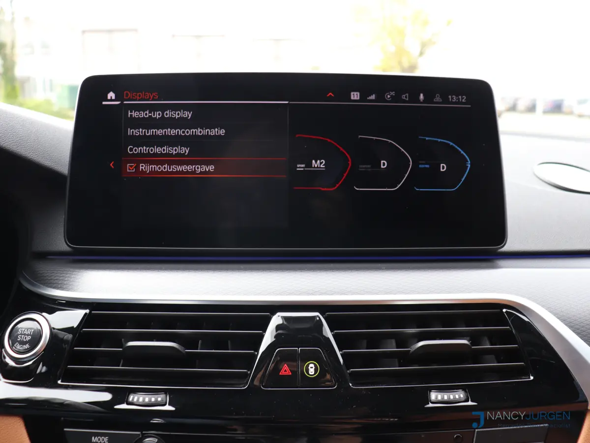 530i xDrive | 4WD | M-Sport | Pano | Luchtvering | Leder | Ambiente Verlicht. | 20" M Velgen | 4-Zone Climate Control | Elektr. Kofferbak | Laser LED | Adaptive Cruise Control | Keyless Go |