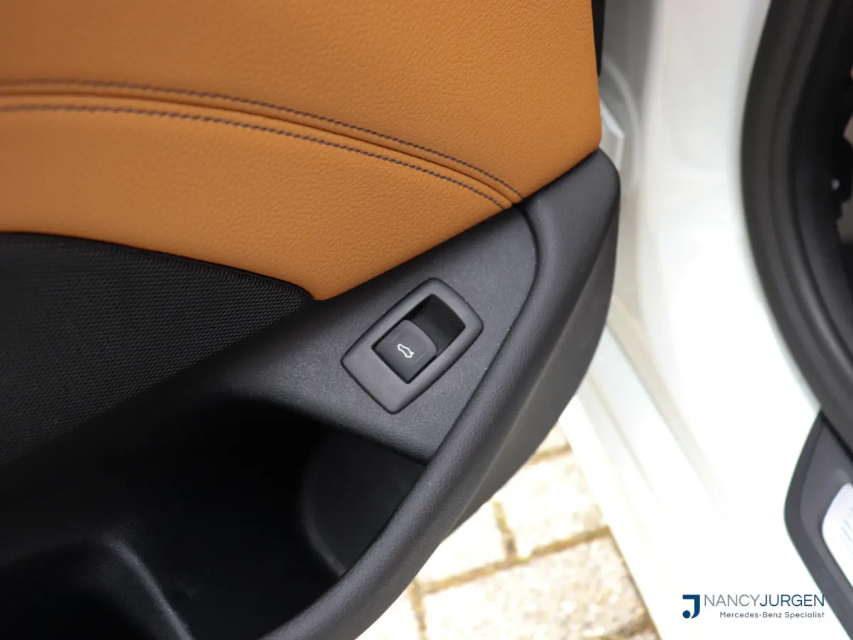 530i xDrive | 4WD | M-Sport | Pano | Luchtvering | Leder | Ambiente Verlicht. | 20" M Velgen | 4-Zone Climate Control | Elektr. Kofferbak | Laser LED | Adaptive Cruise Control | Keyless Go |