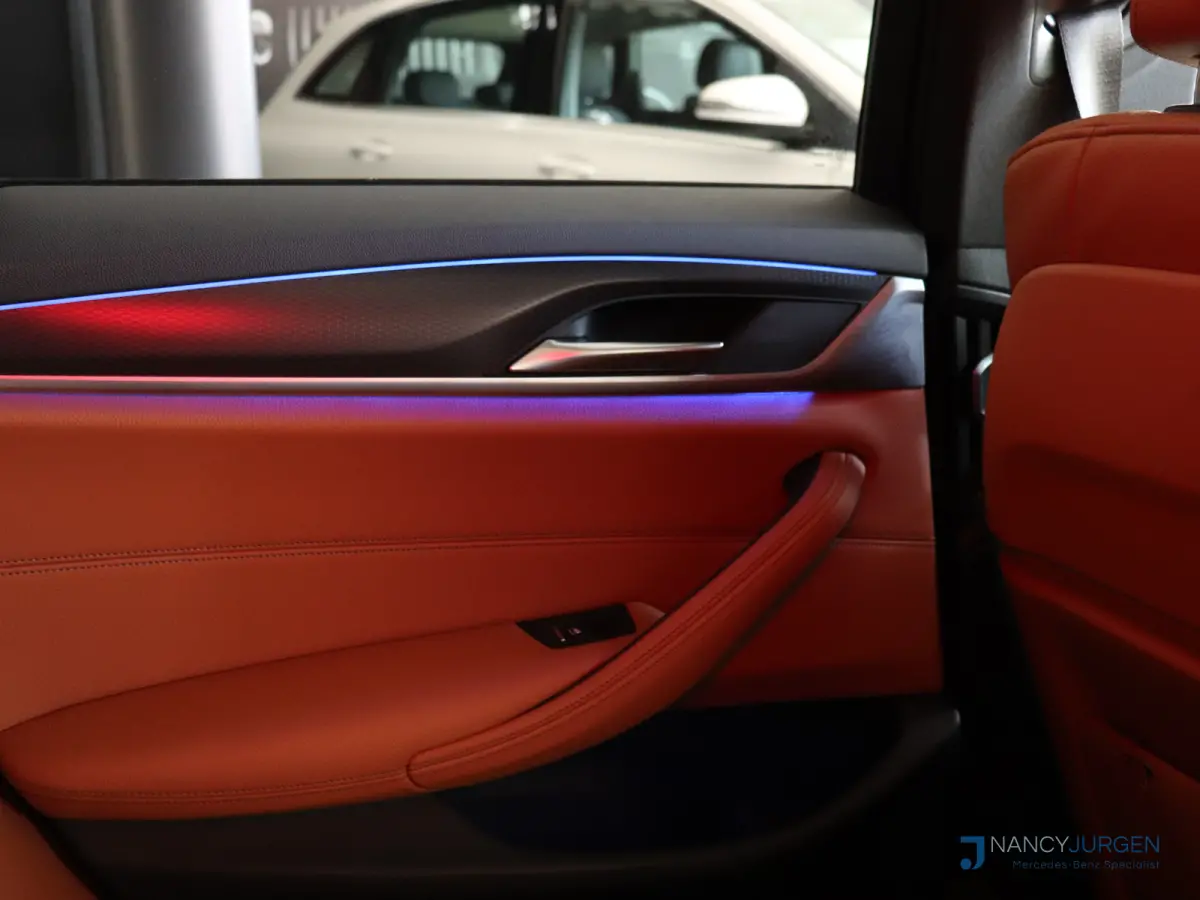 530i xDrive | 4WD | M-Sport | Pano | Luchtvering | Leder | Ambiente Verlicht. | 20" M Velgen | 4-Zone Climate Control | Elektr. Kofferbak | Laser LED | Adaptive Cruise Control | Keyless Go |