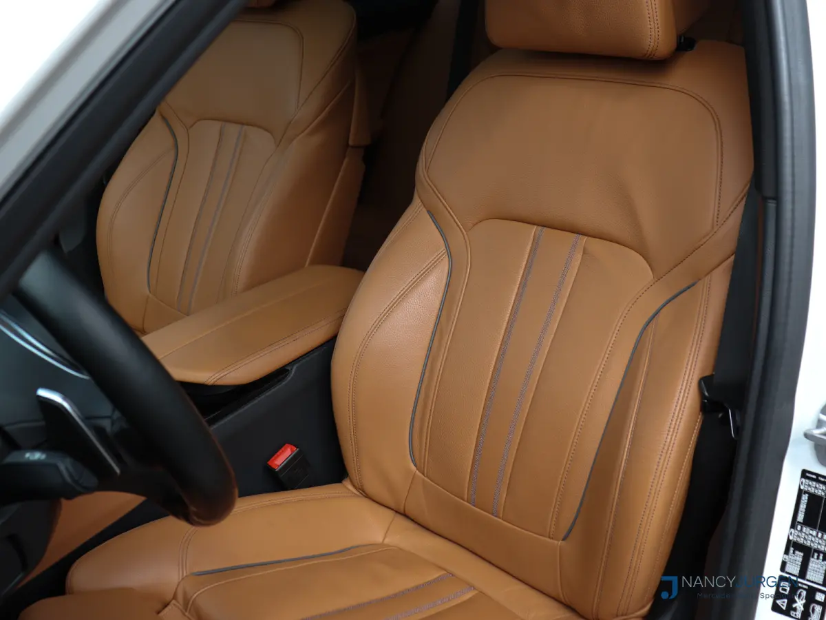 530i xDrive | 4WD | M-Sport | Pano | Luchtvering | Leder | Ambiente Verlicht. | 20" M Velgen | 4-Zone Climate Control | Elektr. Kofferbak | Laser LED | Adaptive Cruise Control | Keyless Go |