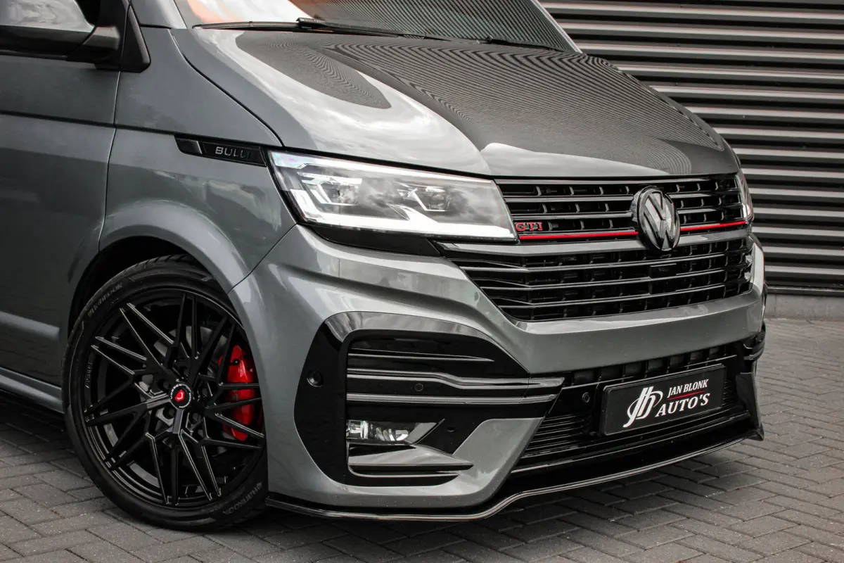 2.0 TDI L1H1 204PK JB- EDITION DSG / PDC / SCHROEFSET / GTI INTERIEUR / SUBWOOFER / APPLE CARPLAY /NAVI