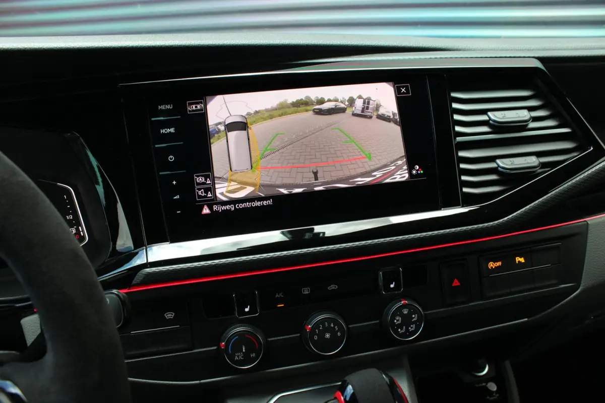 2.0 TDI L1H1 204PK JB- EDITION DSG / PDC / SCHROEFSET / GTI INTERIEUR / SUBWOOFER / APPLE CARPLAY /NAVI