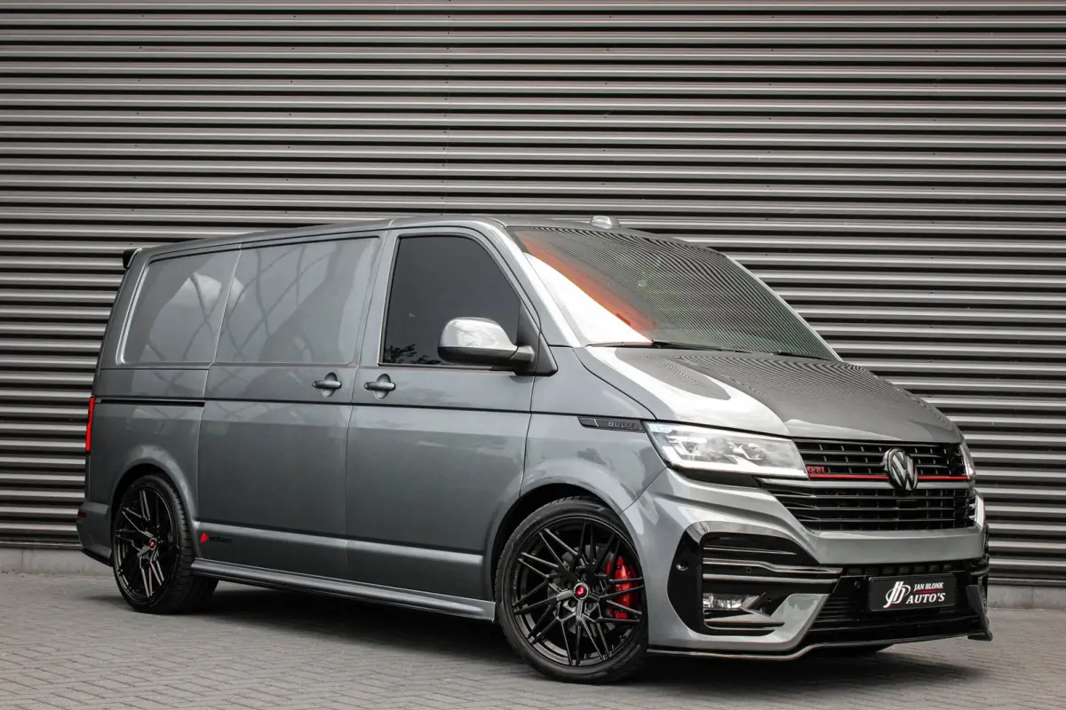 2.0 TDI L1H1 204PK JB- EDITION DSG / PDC / SCHROEFSET / GTI INTERIEUR / SUBWOOFER / APPLE CARPLAY /NAVI