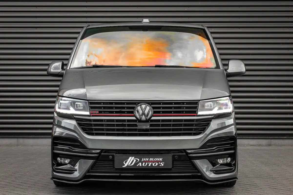 2.0 TDI L1H1 204PK JB- EDITION DSG / PDC / SCHROEFSET / GTI INTERIEUR / SUBWOOFER / APPLE CARPLAY /NAVI