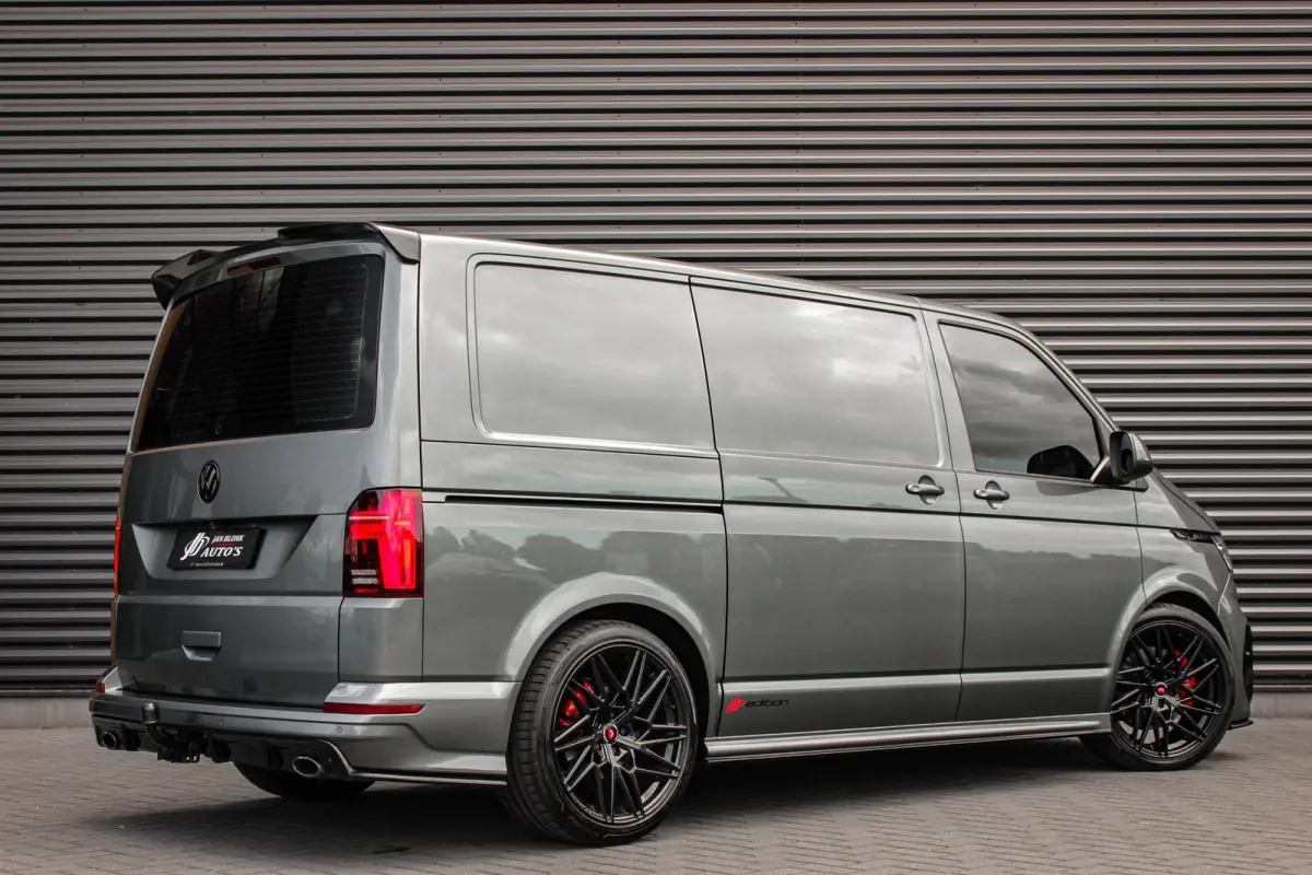 2.0 TDI L1H1 204PK JB- EDITION DSG / PDC / SCHROEFSET / GTI INTERIEUR / SUBWOOFER / APPLE CARPLAY /NAVI