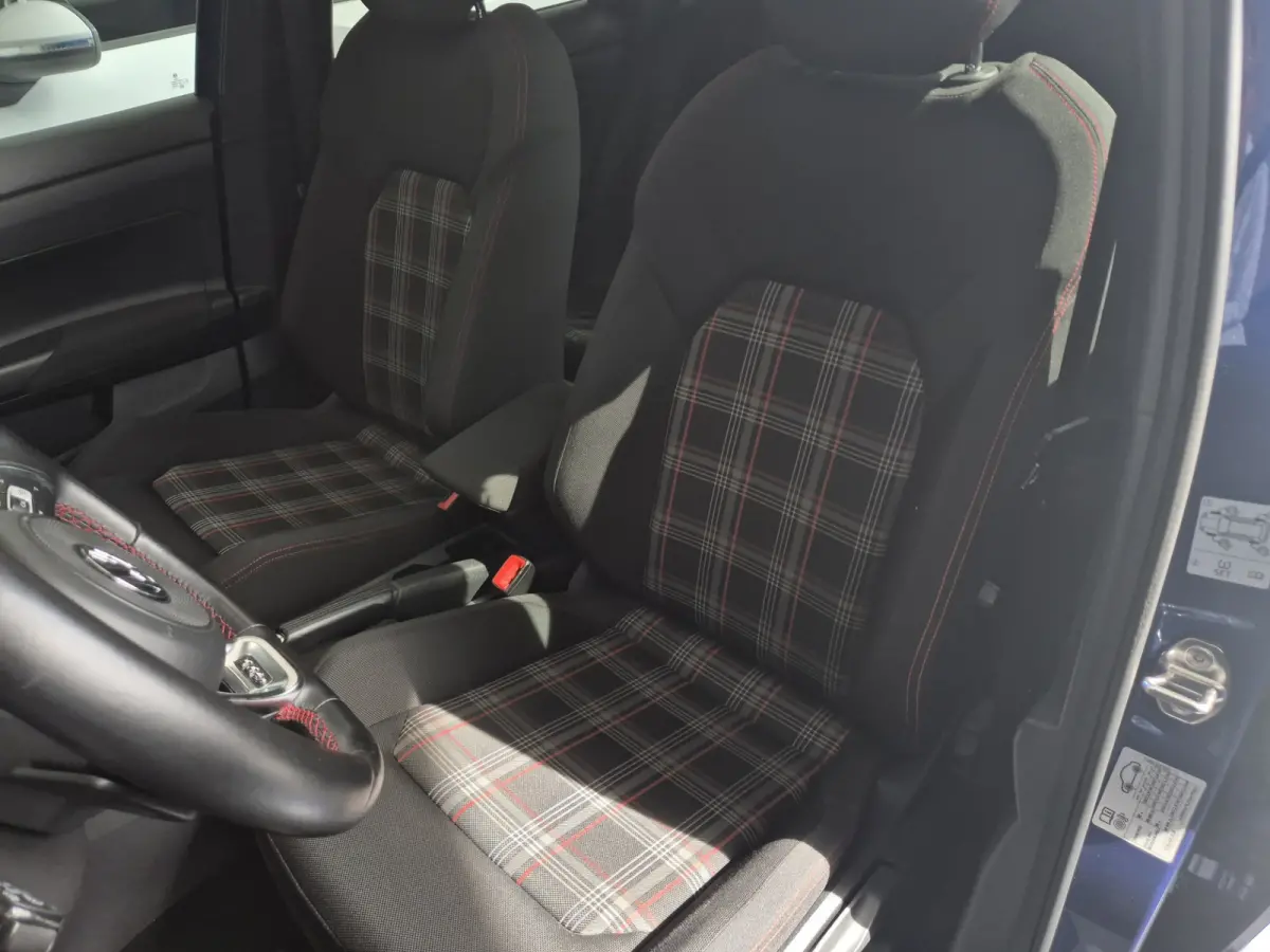 2.0 TSI GTI Navigatie/Schuifdak.