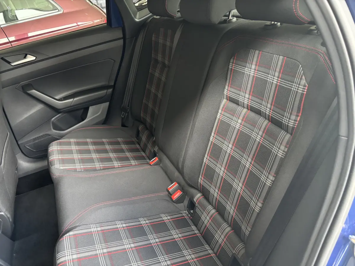 2.0 TSI GTI Navigatie/Schuifdak.