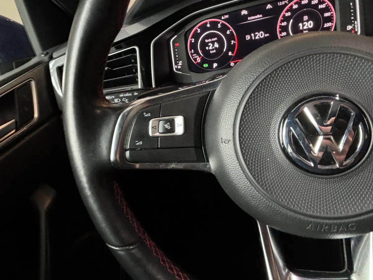 2.0 TSI GTI Navigatie/Schuifdak.